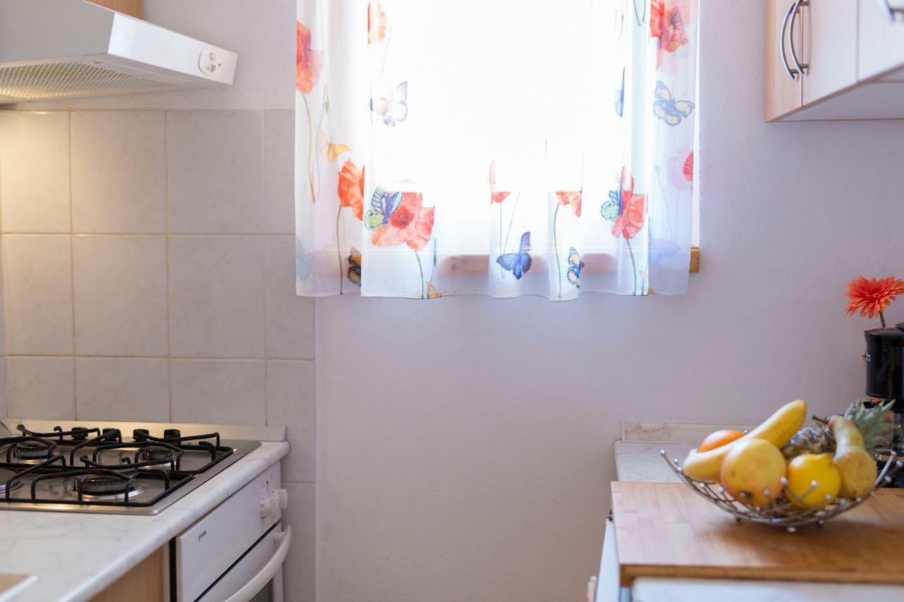 Hrast Apartment Krk Town Exterior photo